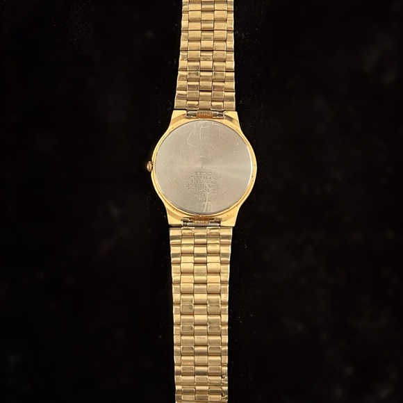Vintage Seiko Dial Date, Water Resistant Gold Watch, Tested and Working - Picture 11 of 12